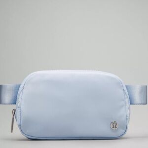 Lululemon Everywhere Belt Bag 1L